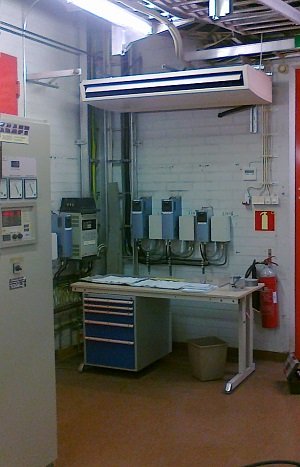 Suuritehoinen laitetilan jäähdytyslaite